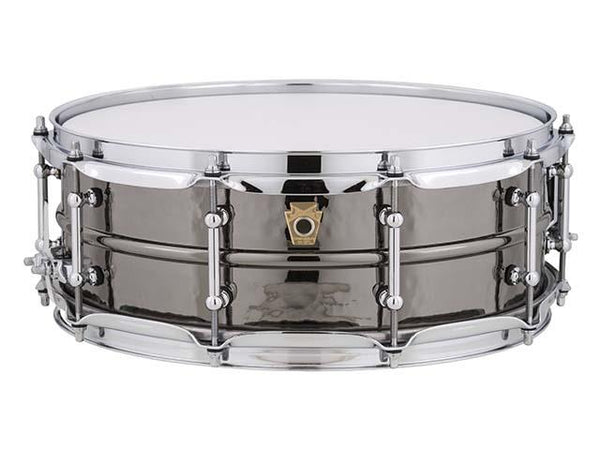 Caisse claire Ludwig 5x14 Black Beauty martelée avec cosses tubulaires